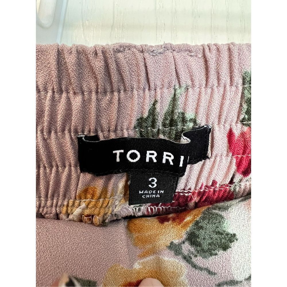 Torrid   - Picture 3 of 4